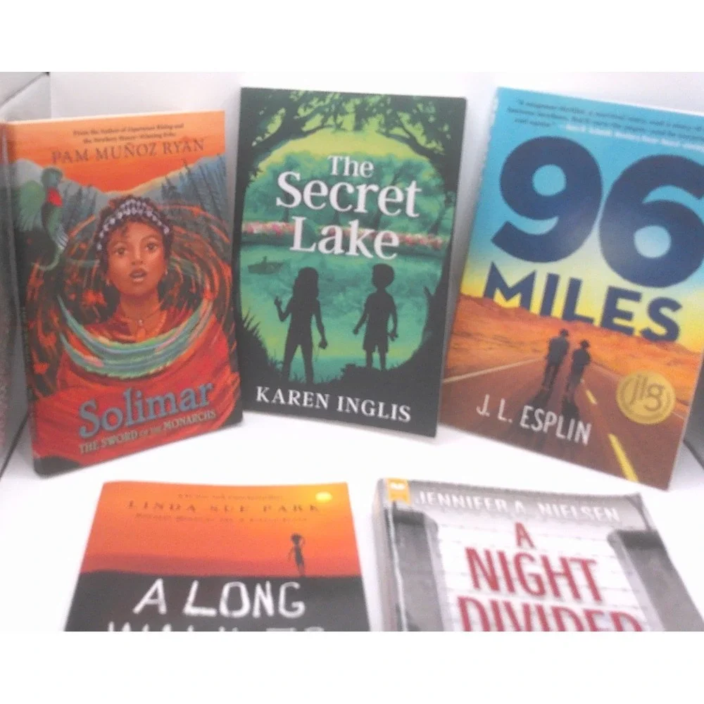 LOT OF 5 PAPERBACK BOOKS FOR READERS FROM 6-9TH GRADE